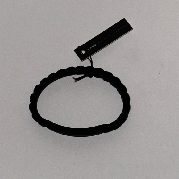 NWT Marc by Marc Jacobs Black Silicone Bracelet - Picture 2 of 3